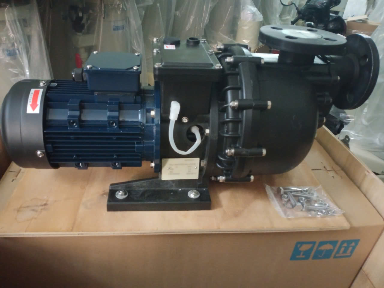 Máy bơm hóa chất tự mồi Transcend HD